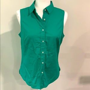 Women’s green sleeveless button up